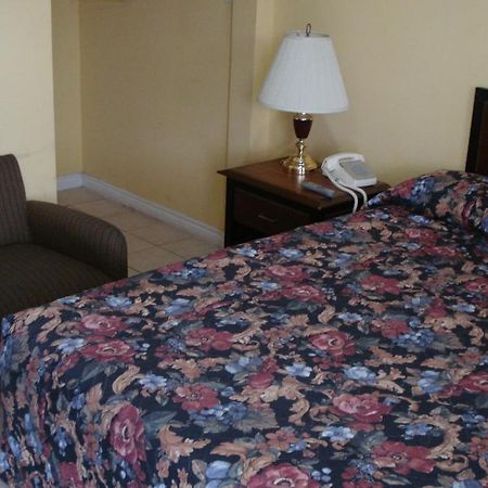 Eastcourt London Motel Стая снимка