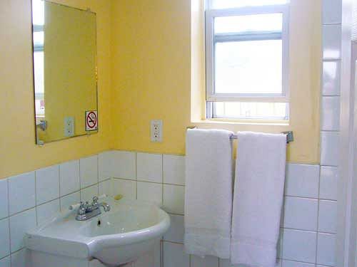 Eastcourt London Motel Екстериор снимка